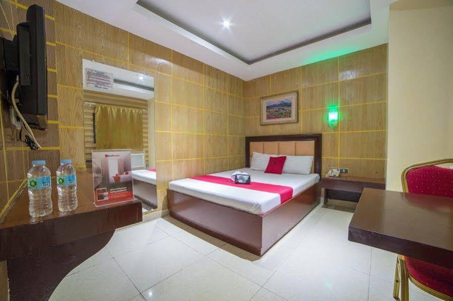 Reddoorz At Winter Hotel Araneta Ciudad Quezon Exterior foto