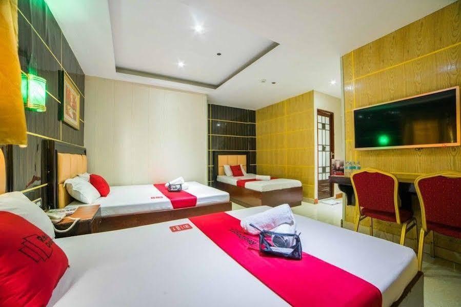 Reddoorz At Winter Hotel Araneta Ciudad Quezon Exterior foto