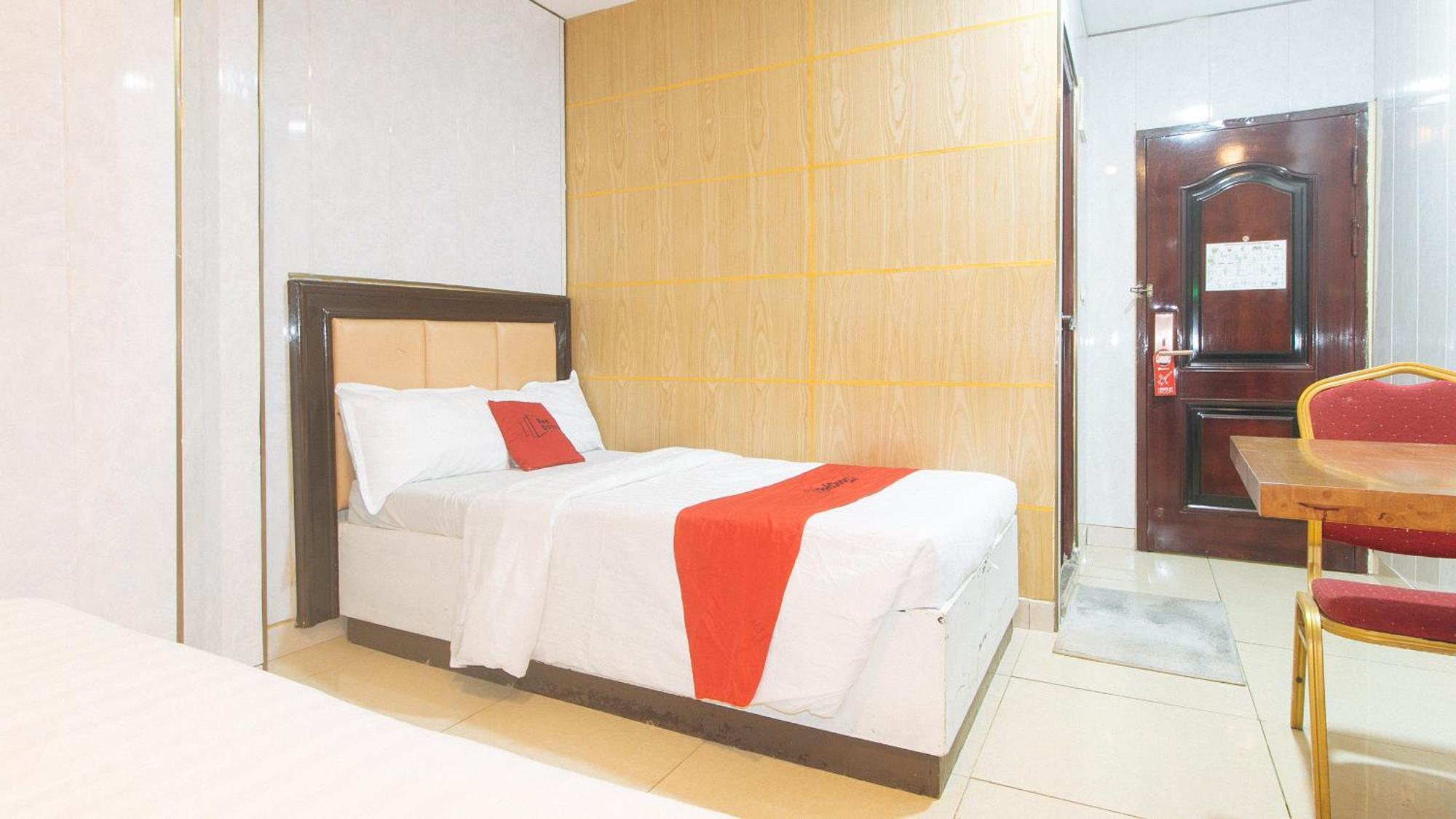 Reddoorz At Winter Hotel Araneta Ciudad Quezon Exterior foto