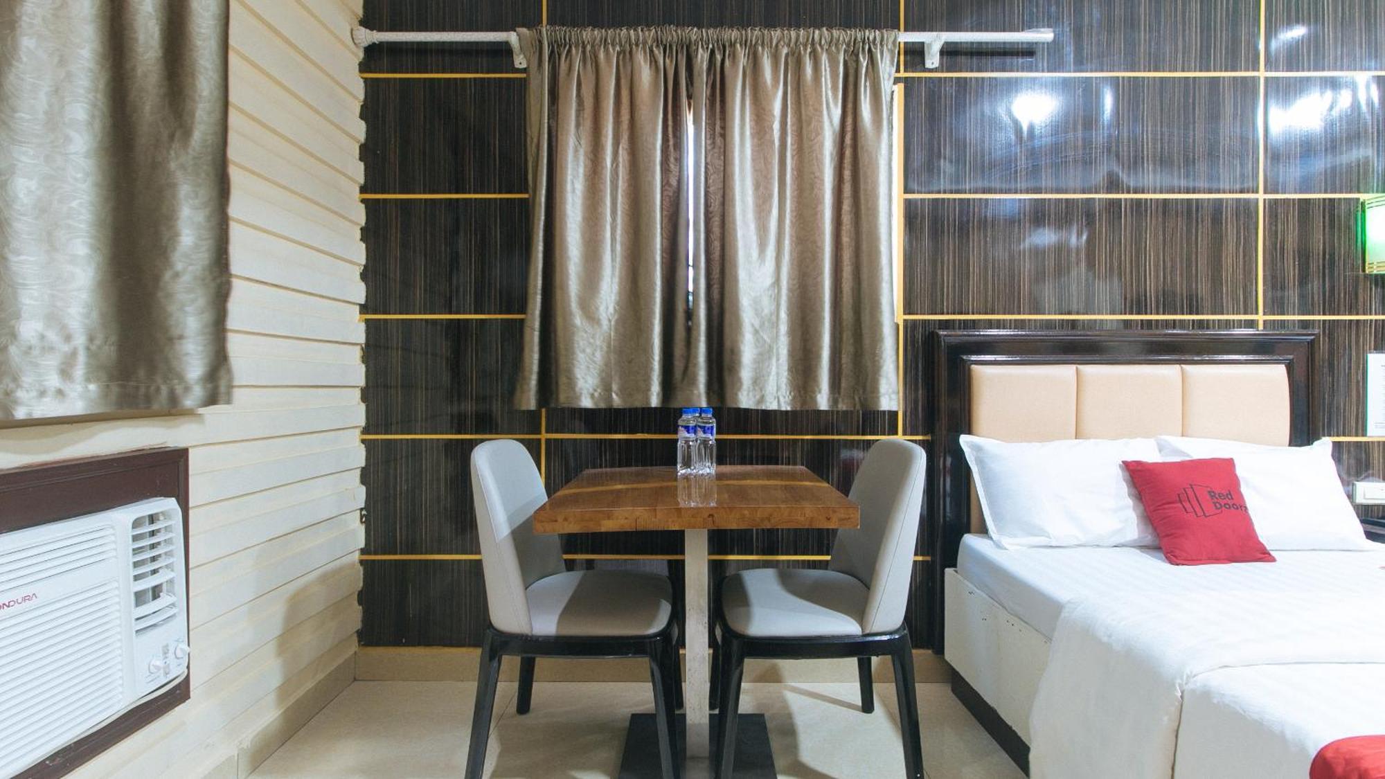 Reddoorz At Winter Hotel Araneta Ciudad Quezon Exterior foto